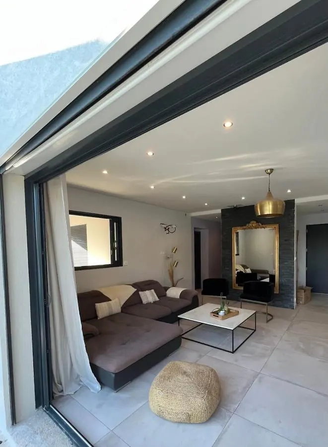 Villa Dans Les Hauteurs De Marseille 0*,